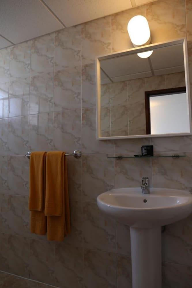 Hostal Residencia Cardona Arrecife  Εξωτερικό φωτογραφία
