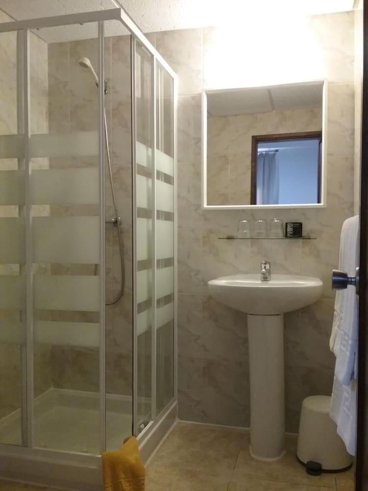 Hostal Residencia Cardona Arrecife  Εξωτερικό φωτογραφία