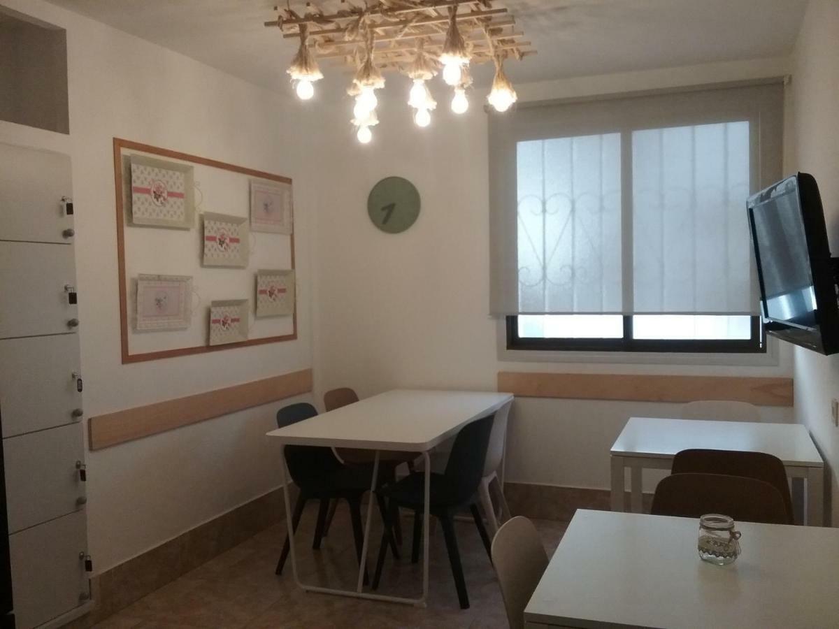 Hostal Residencia Cardona Arrecife  Εξωτερικό φωτογραφία